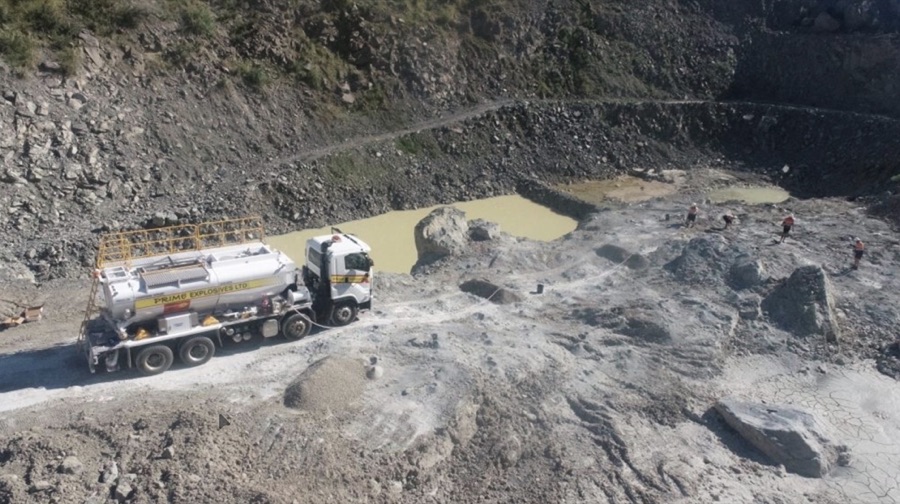 Aerial view of a Prime Explosives mobile mixing unit at a New Zealand quarry